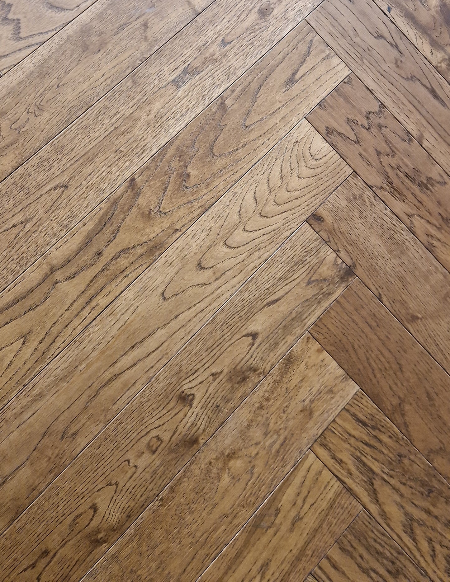 Eik Skar - Natur Fiskebensparkett