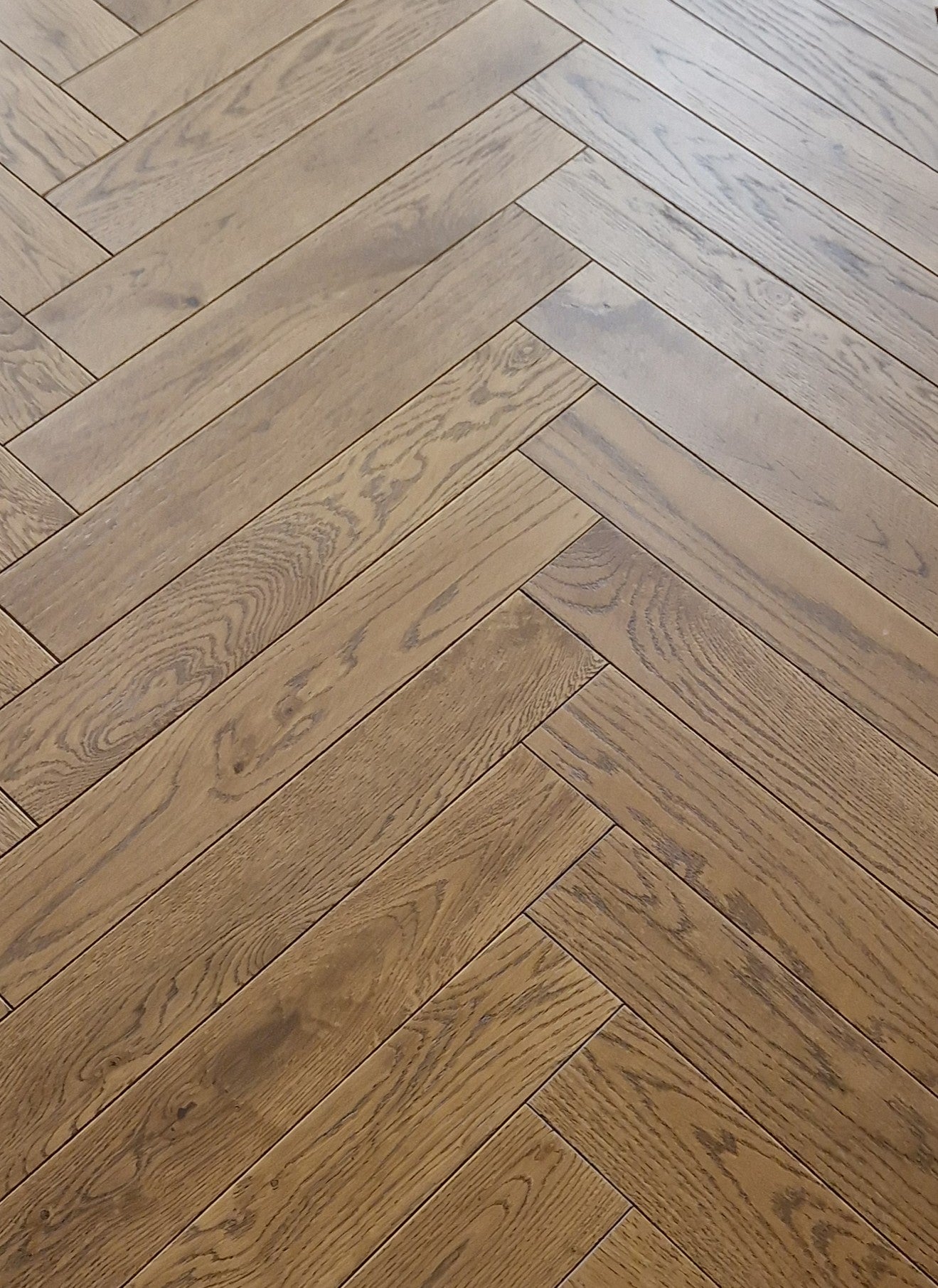 Heltre Eik Skar - Natur Fiskebensparkett