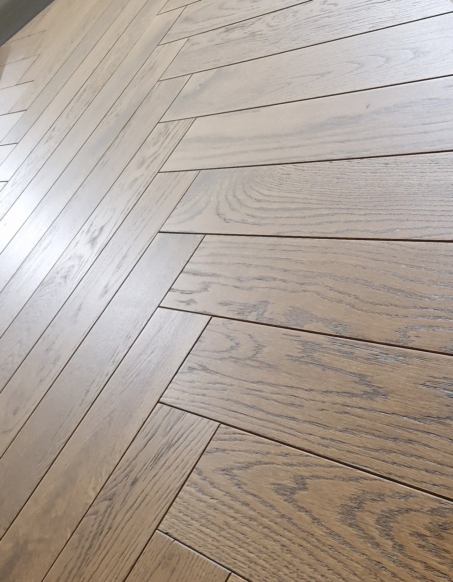 Heltre Eik Skar - Natur Fiskebensparkett